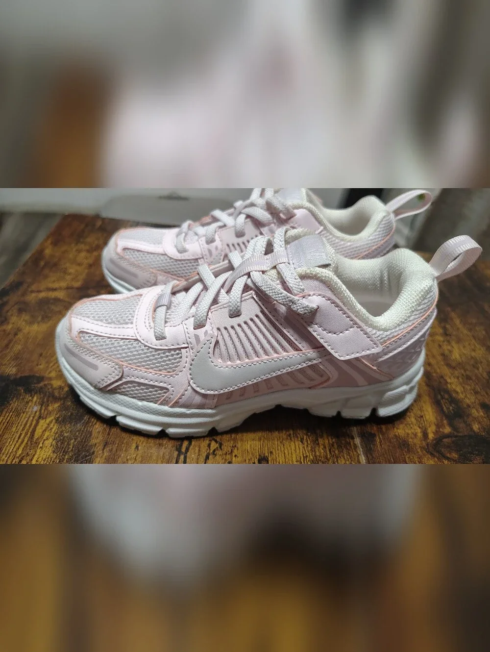 Nike Kids Pink Vomero 5 Size 13c